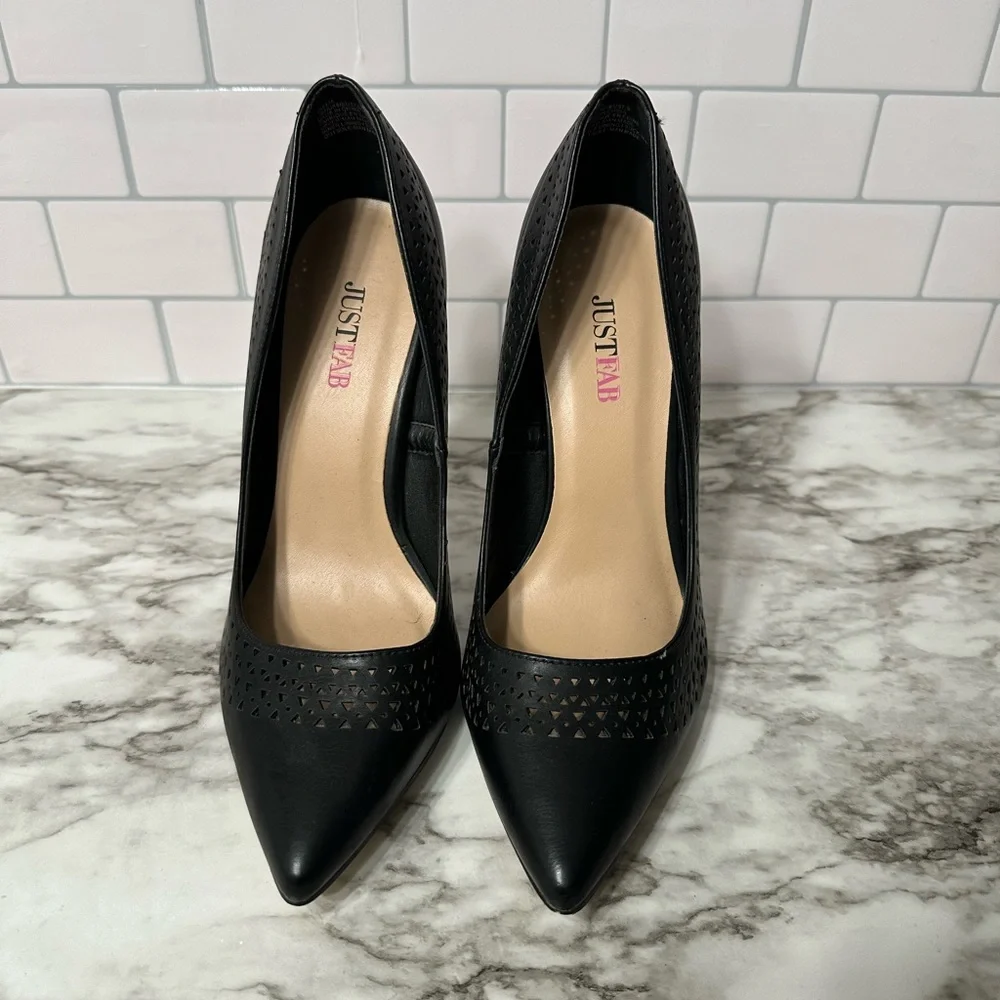 Black Stiletto Pumps. Good/Fair condition worn once. - Picture 2 of 3